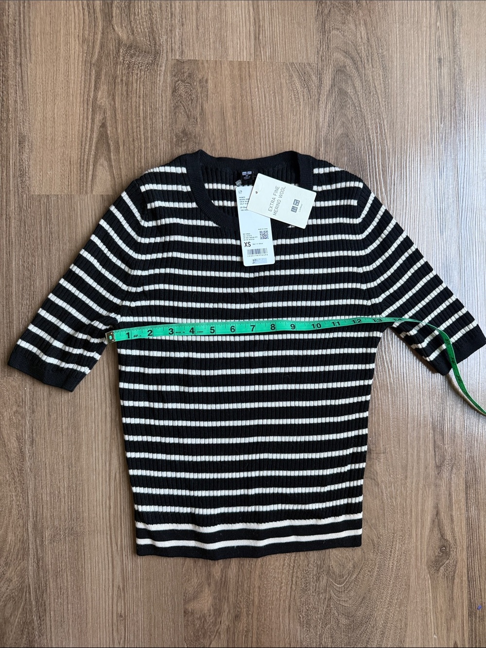 NWT Uniqlo Merino Wool Half Sleeve Tee XS